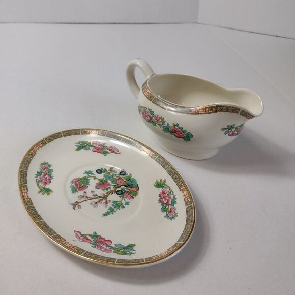 Vintage Enoch Wedgwood (Tunstall) Ltd. Gravy Boat and Saucer - Picture 6 of 9